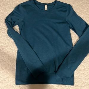 Lululemon long sleeve swiftly tech